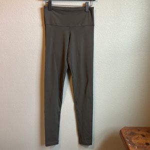 Elisabetta Rogiani olive green fitted leggings unworn